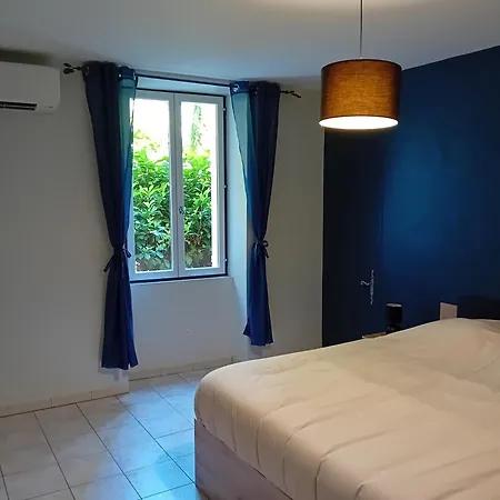 A Partager Pour 1 A 2 Personnes 아파트