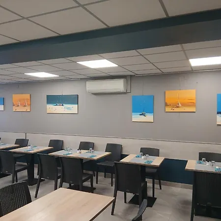 A Partager Pour 1 A 2 Personnes Appartement Cruis