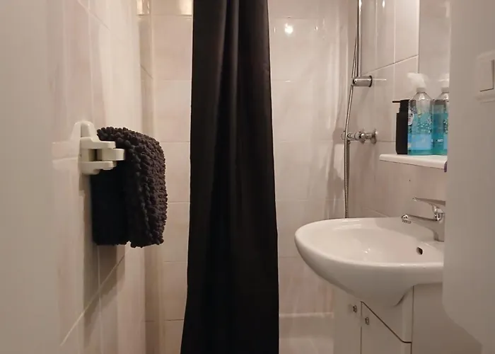 A Partager Pour 1 A 2 Personnes Apartment Cruis